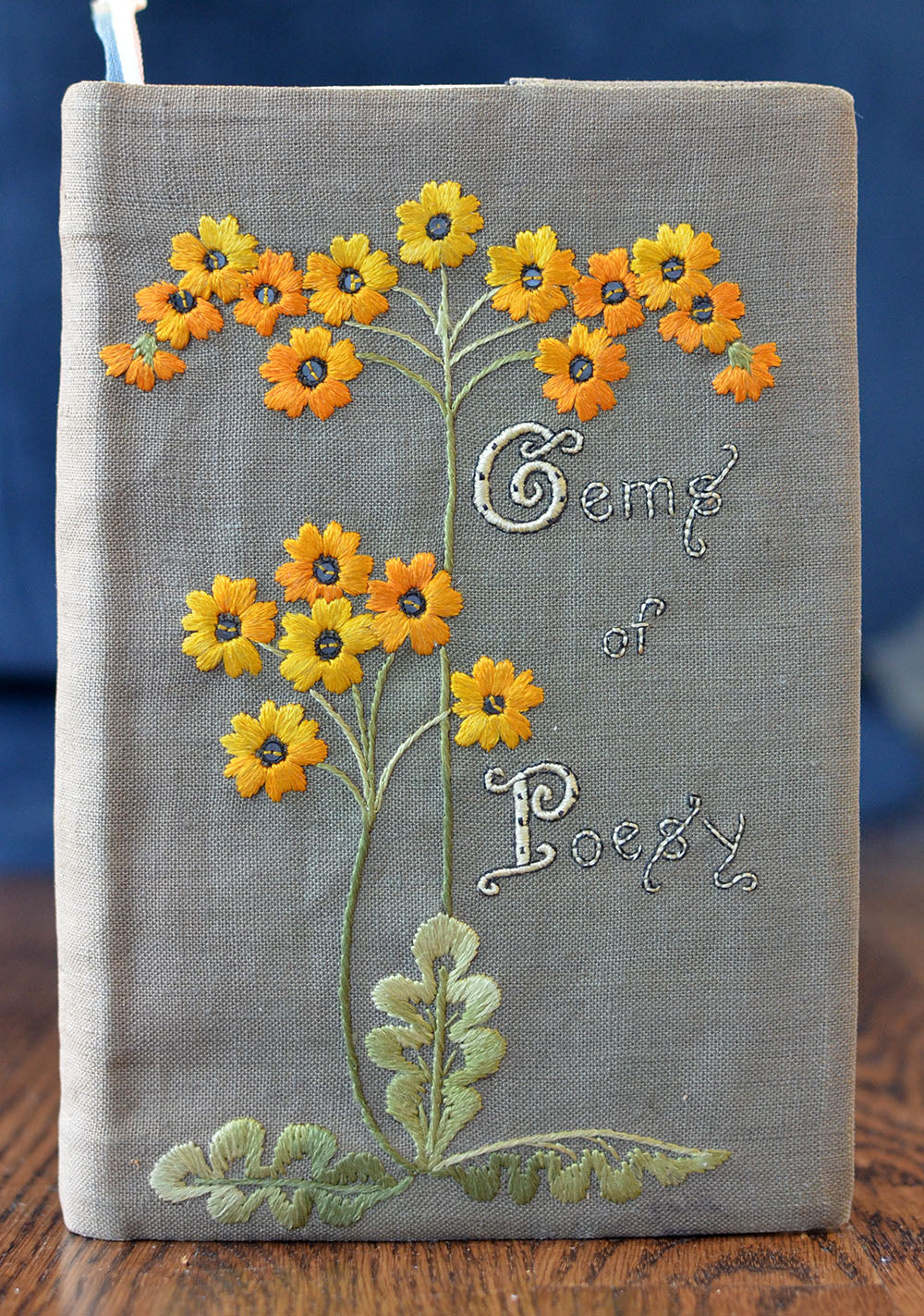[Embroidered Cover] Gems of Poesy