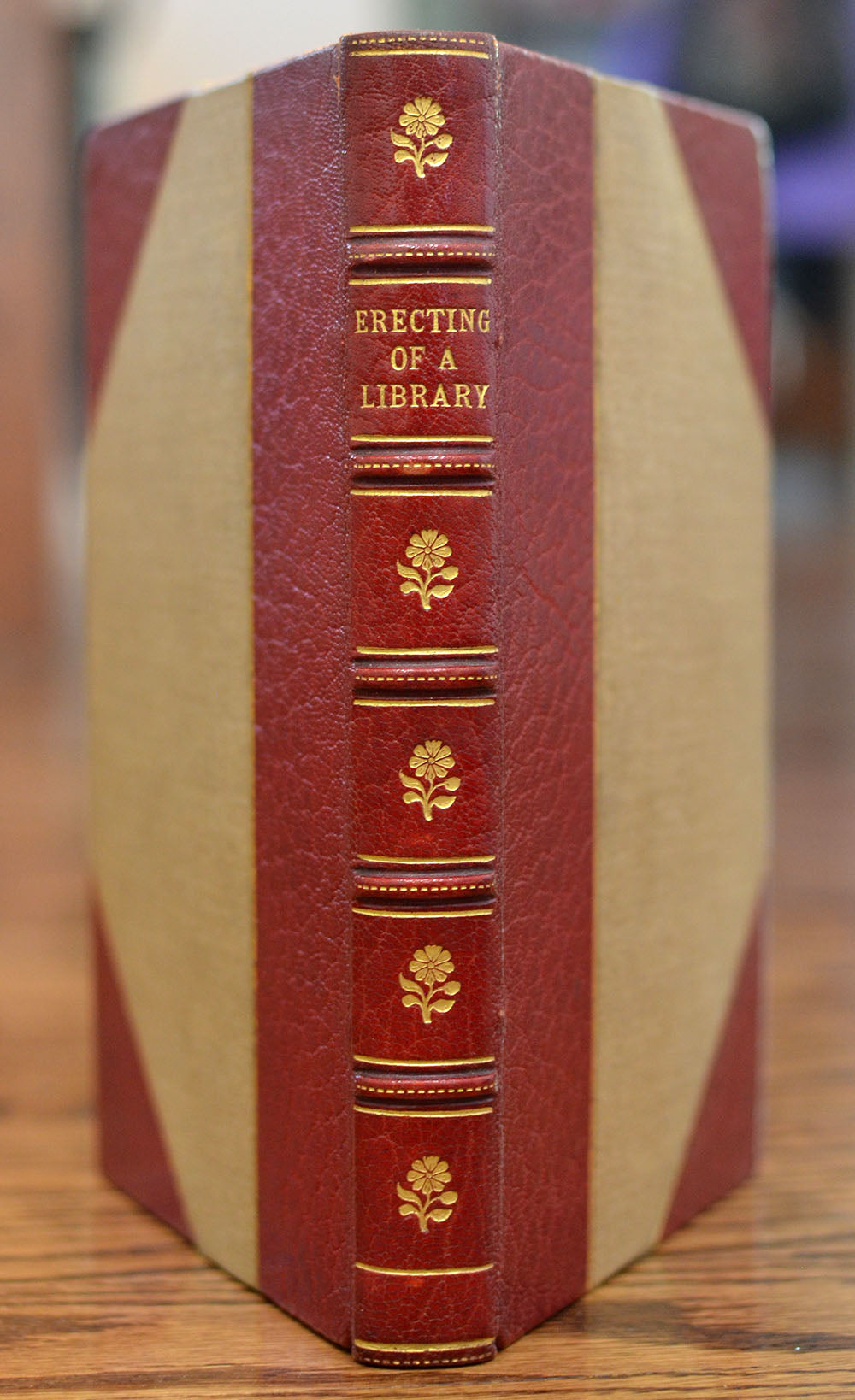 [Bruce Rogers] Instructions Concerning Erecting of a Library