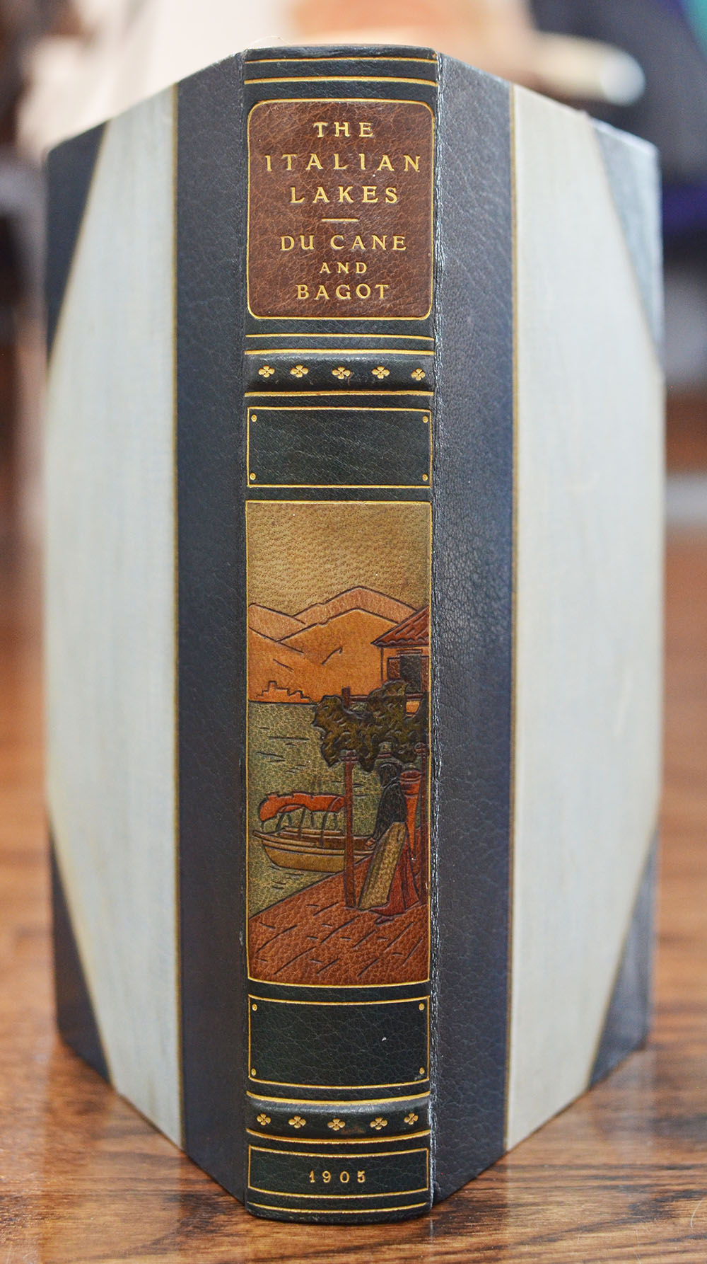 [Fine Binding | Inlaid Pictorial Spine] The Italian Lakes