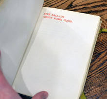 Load image into Gallery viewer, [Vincent Press] Five Ballads About Robin Hood
