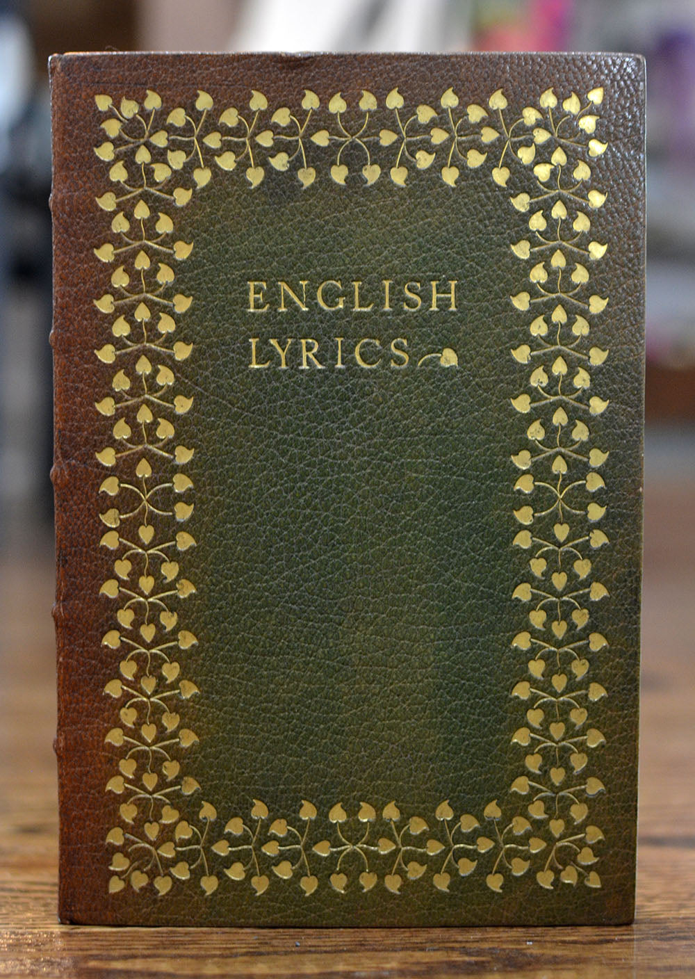 [Fine Binding | Arts & Crafts] English Lyrics from Spenser to Milton